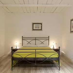 Bed & Breakfast Santi Quattro Al Colosseo, Rom